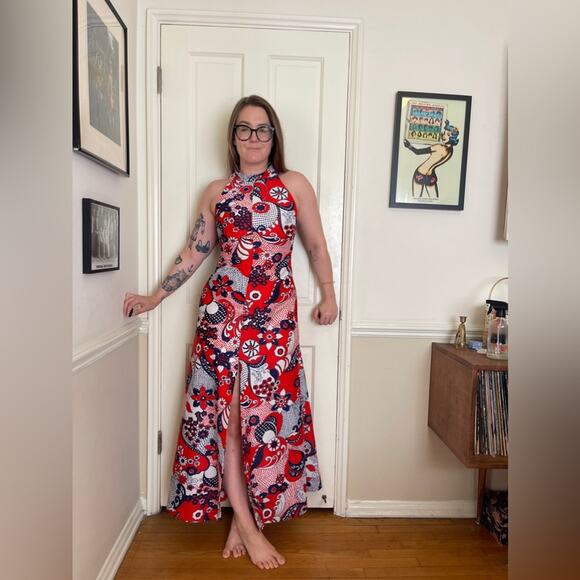 70s Vintage Red White and Blue Novelty Print Dress - Picture 2 of 8